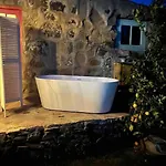 Дом отдыха Lilly's - Romantischter Rueckzugsort - Pool