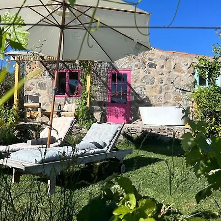 Nyaraló Lilly's - Romantischter Rueckzugsort - Pool